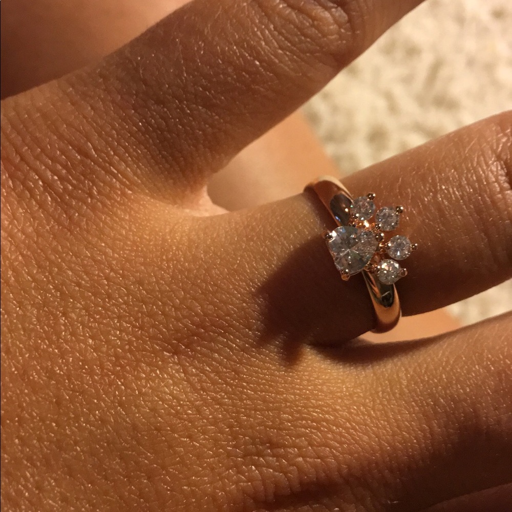 Paw print ring